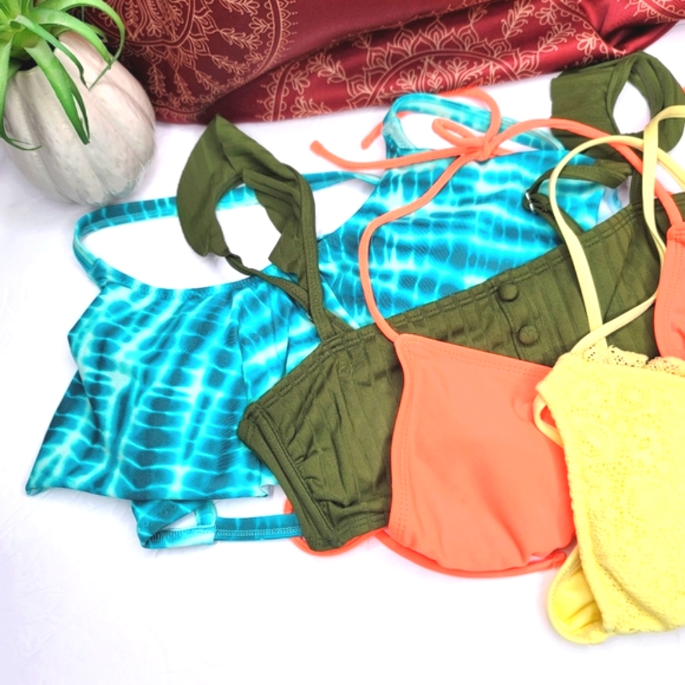 Swimsuit Tops Bundle Lot of 4 Size Medium